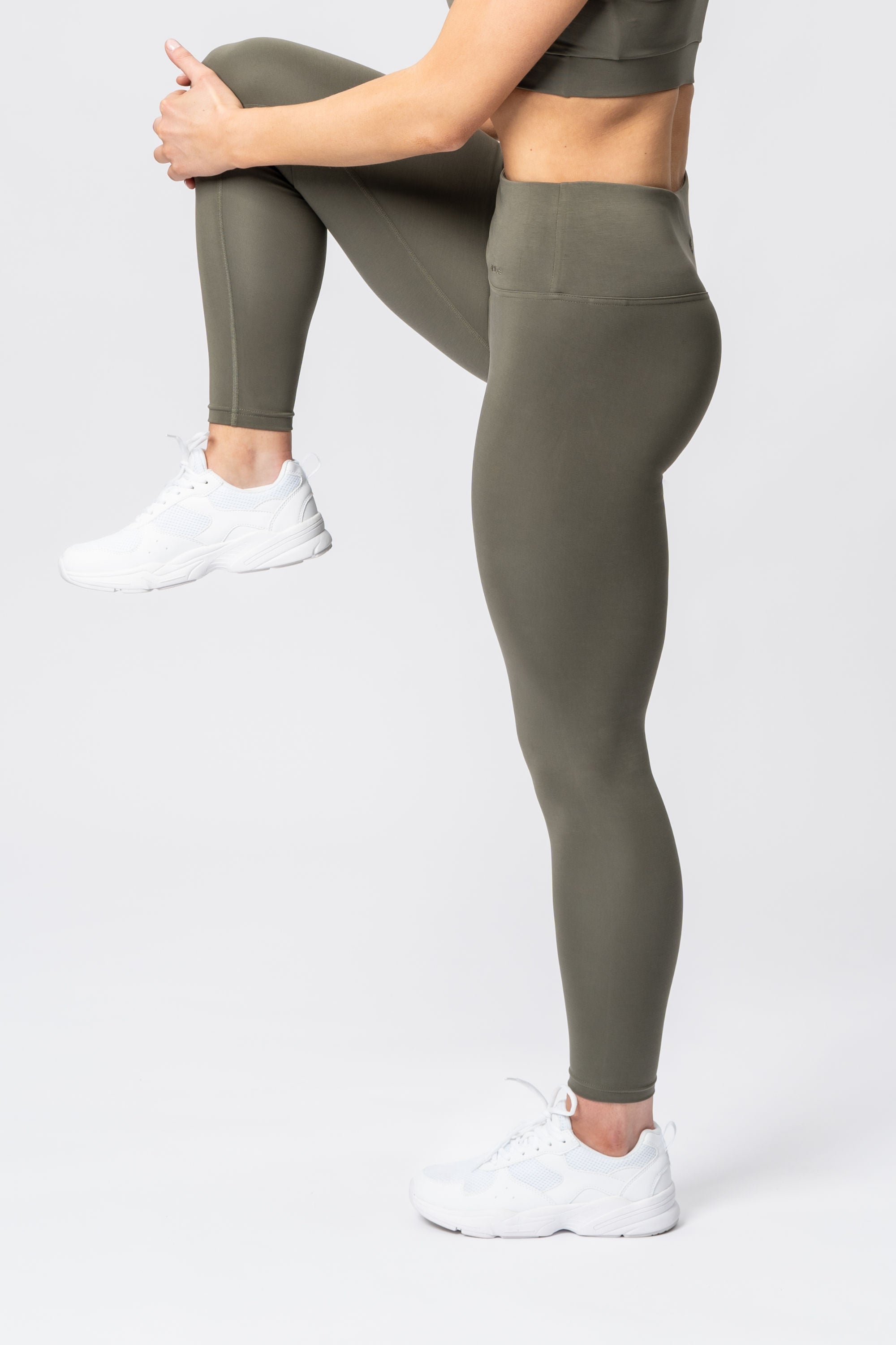 EUC Women's Champion dark green exercise full length leggings - size XXL